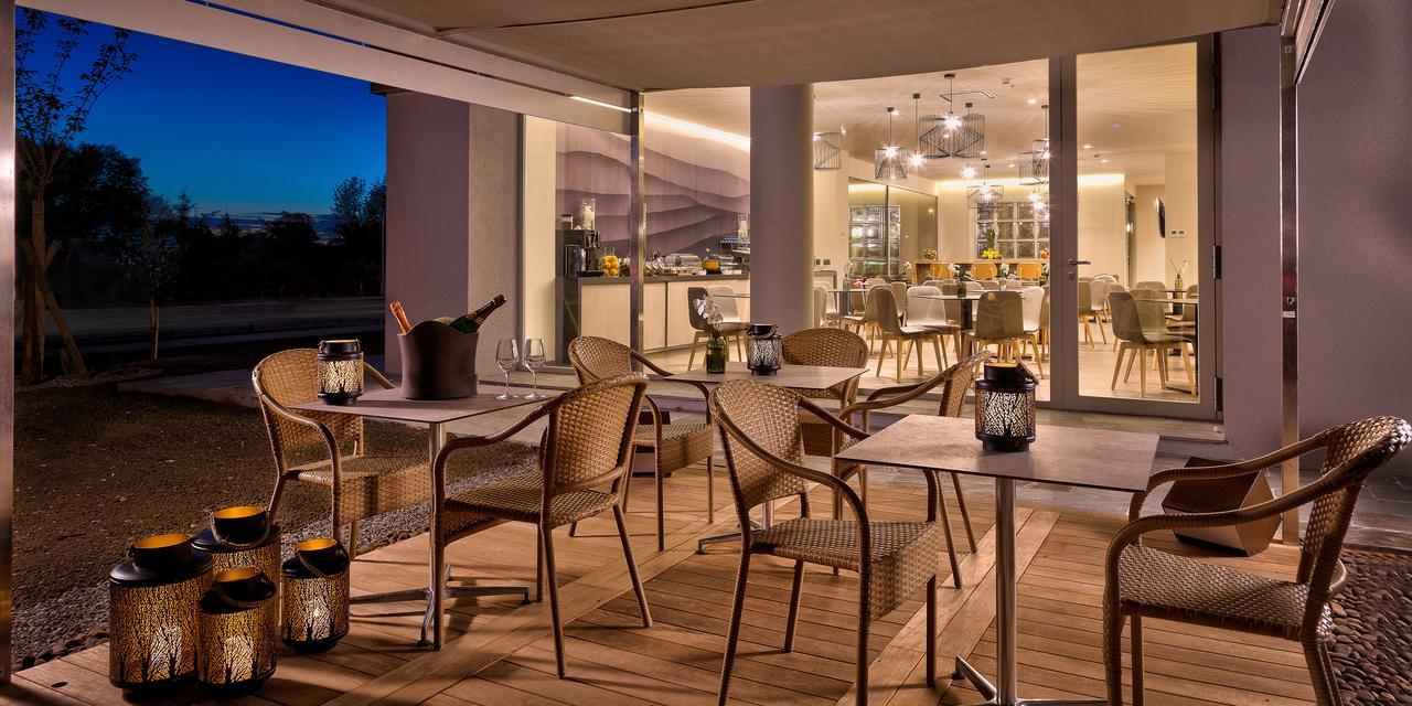Hotel The Cube Fidenza Bagian luar foto