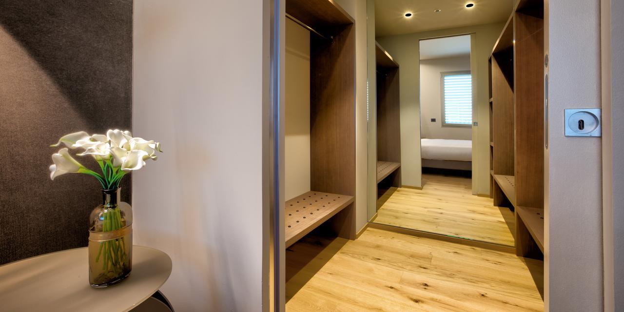 Hotel The Cube Fidenza Bagian luar foto