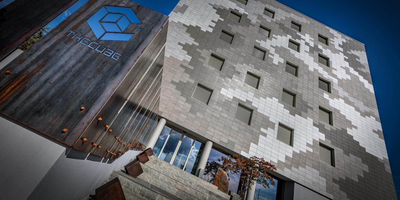 Hotel The Cube Fidenza Bagian luar foto