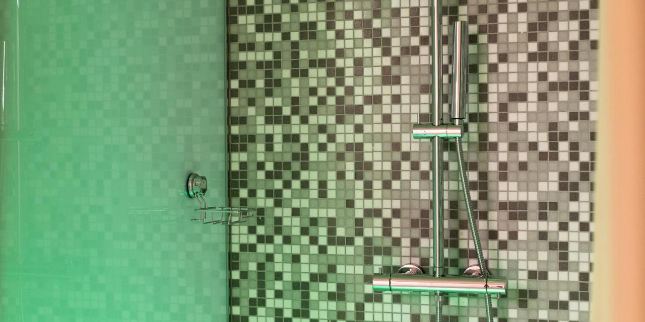 Hotel The Cube Fidenza Bagian luar foto